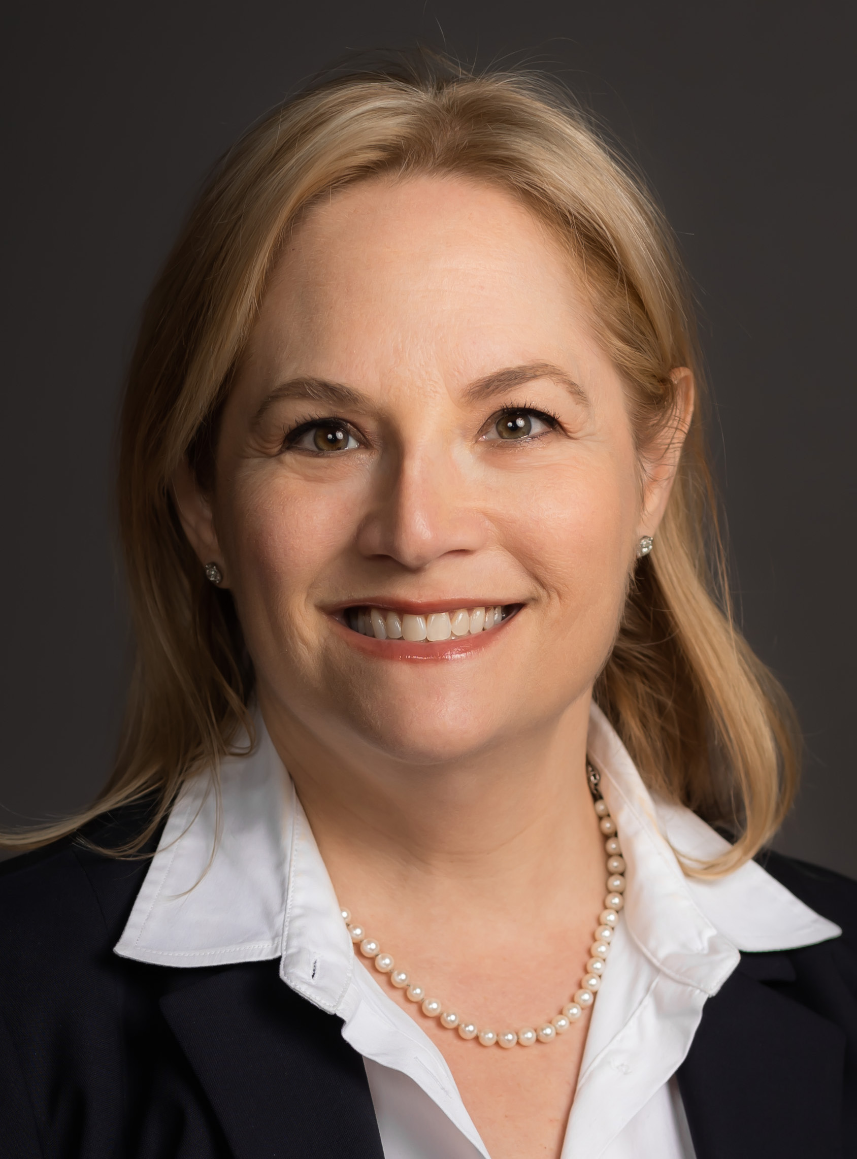 Portrait of Esther Panitch