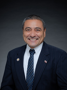 Portrait of Mark Hashem