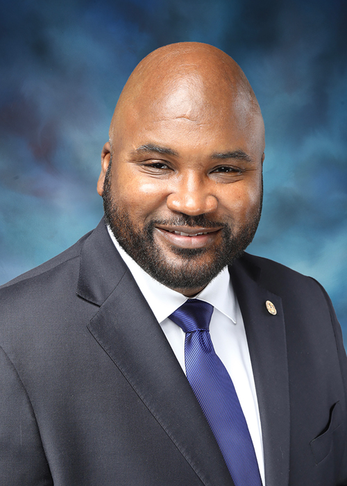 Portrait of Elgie Sims