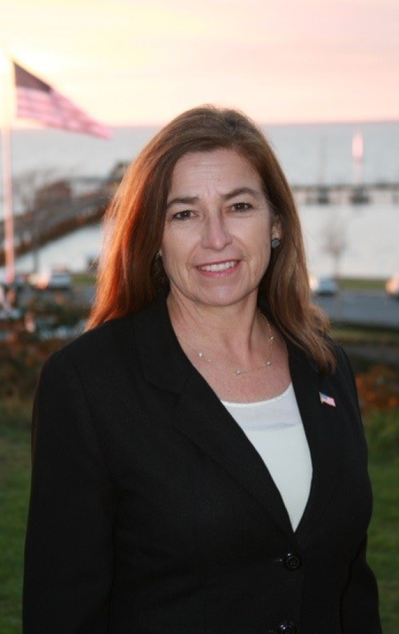 Portrait of Jennifer Fidler