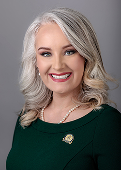 Portrait of Savannah Maddox