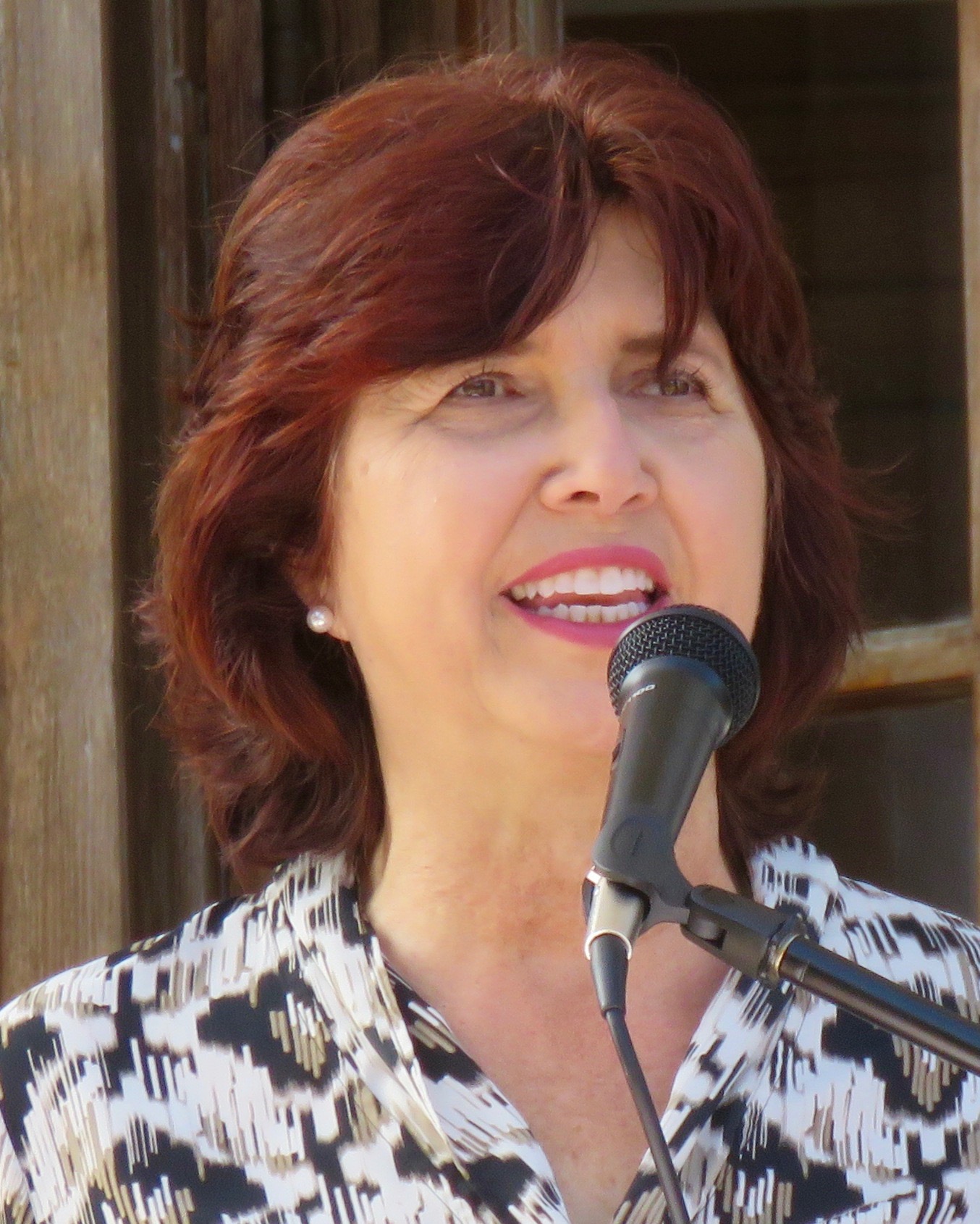 Portrait of Beth Mizell