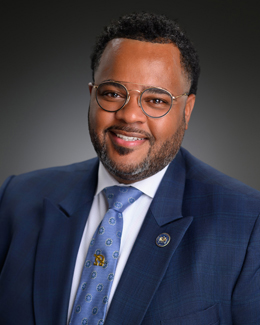 Portrait of Larry Selders