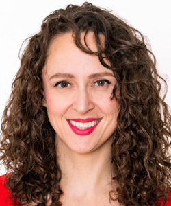 Portrait of Lauren Arikan