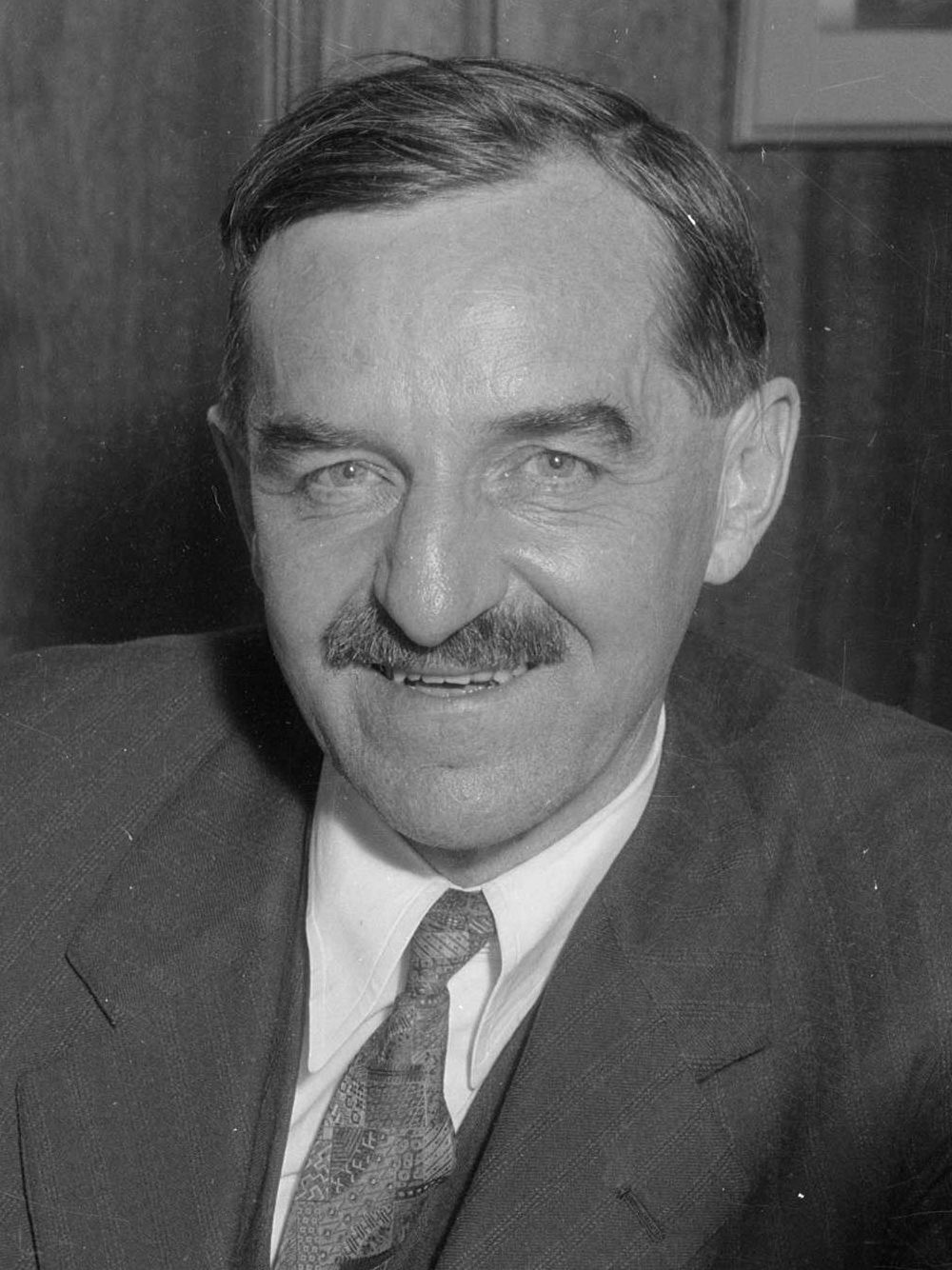 Daniel Hoan portrait