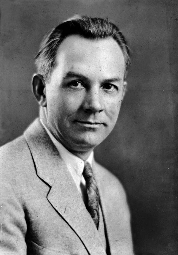 Doyle E. Carlton portrait