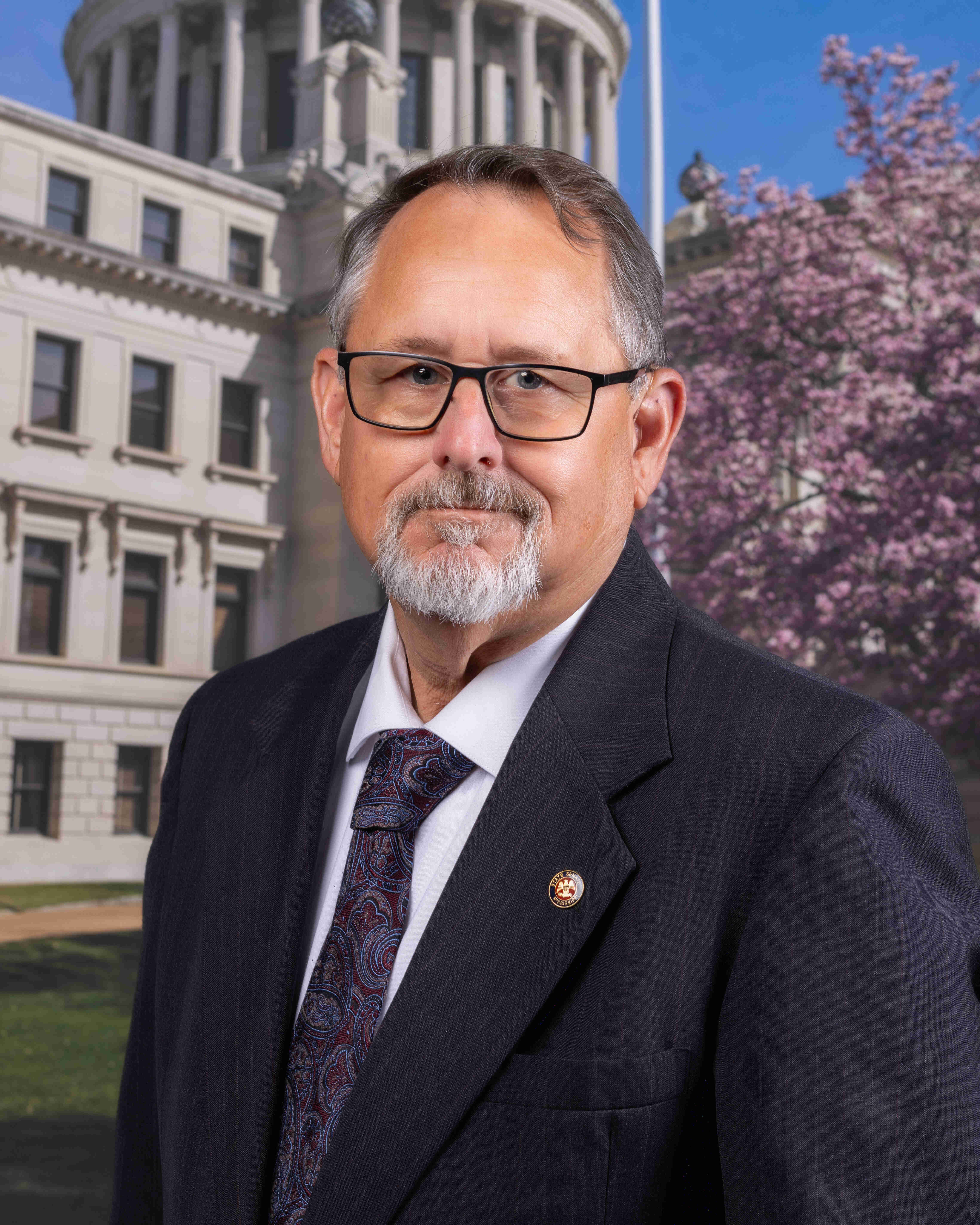 Portrait of Mike Seymour