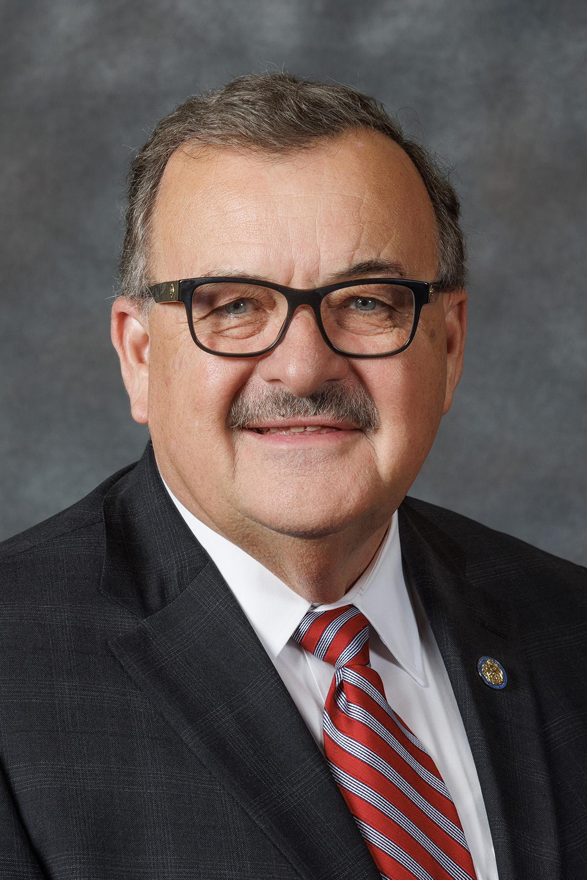 Portrait of Mike Jacobson