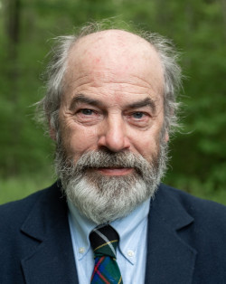 Portrait of Glenn Bailey