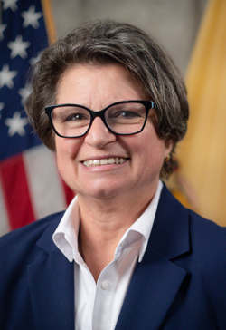 Portrait of Luanne Peterpaul