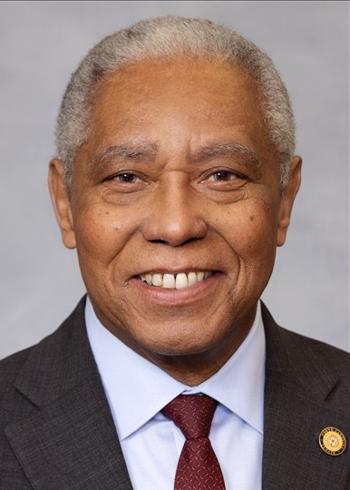 Portrait of Dan Blue