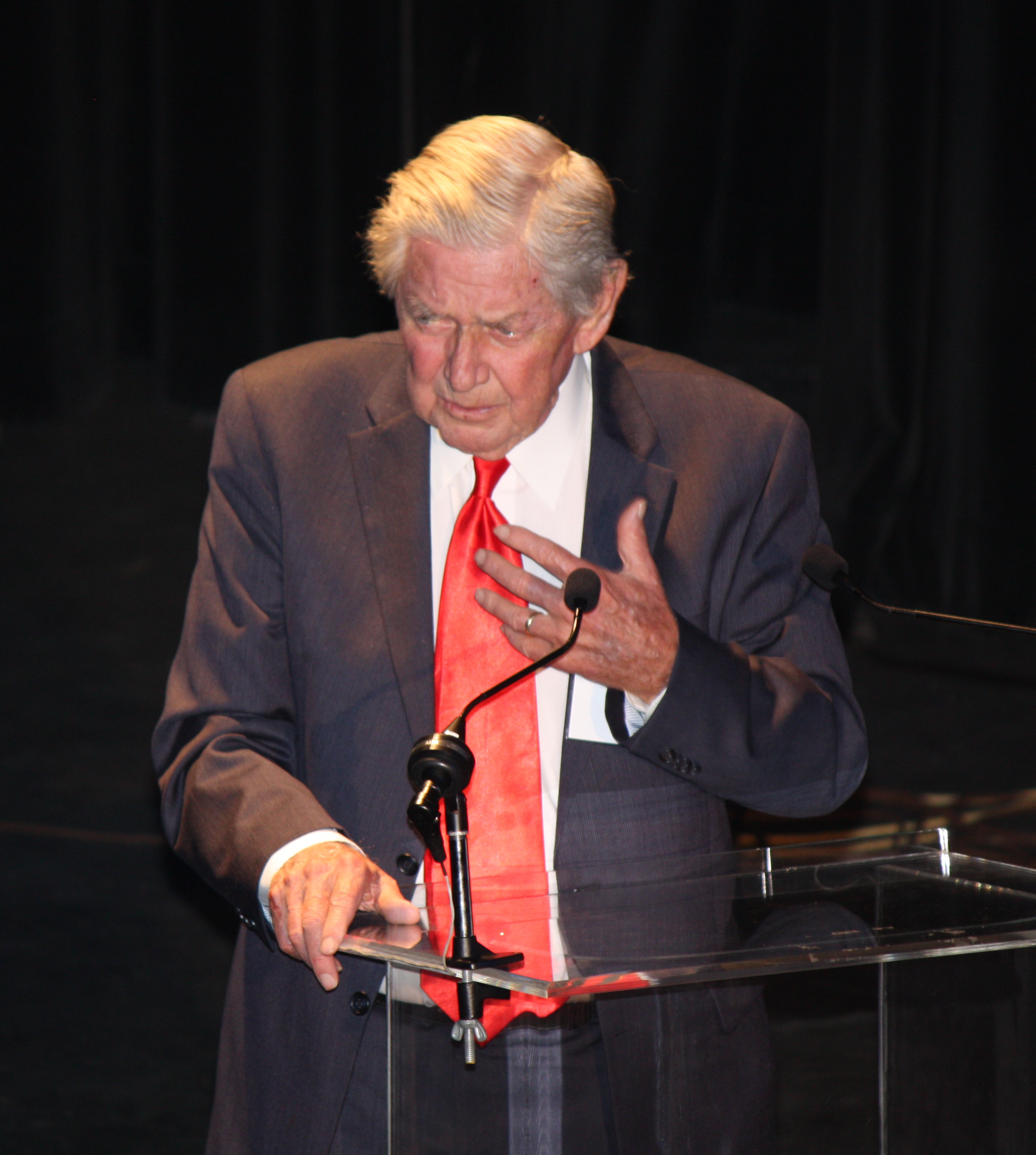 Portrait of Ralph Waite