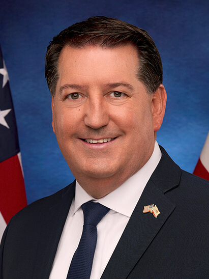 Portrait of Tim Grayson