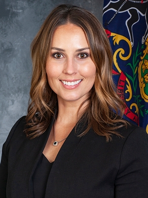 Portrait of Shelby Labs