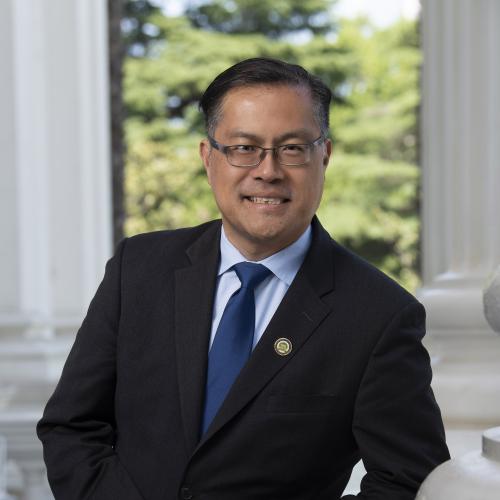 Portrait of Mike Fong