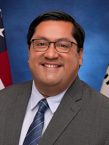 Portrait of Jesse Arreguín