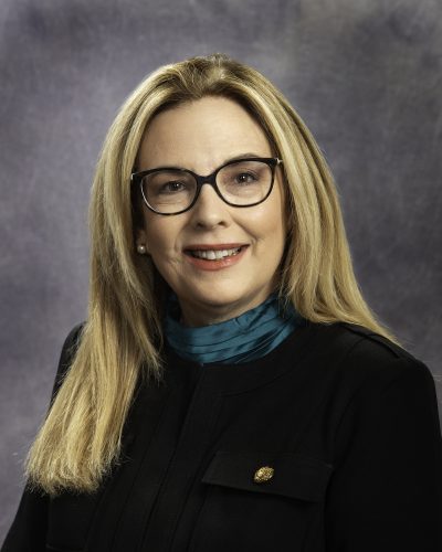 Portrait of Lyn Bennett