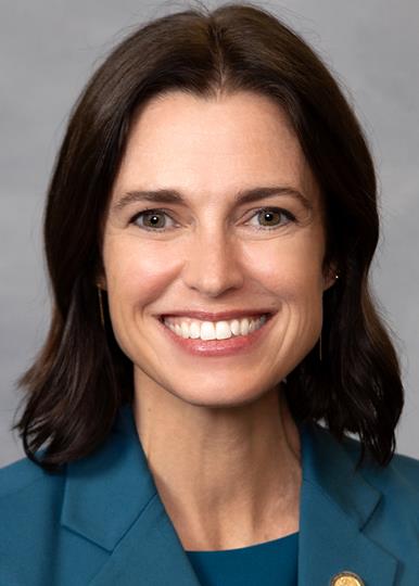 Beth Helfrich portrait