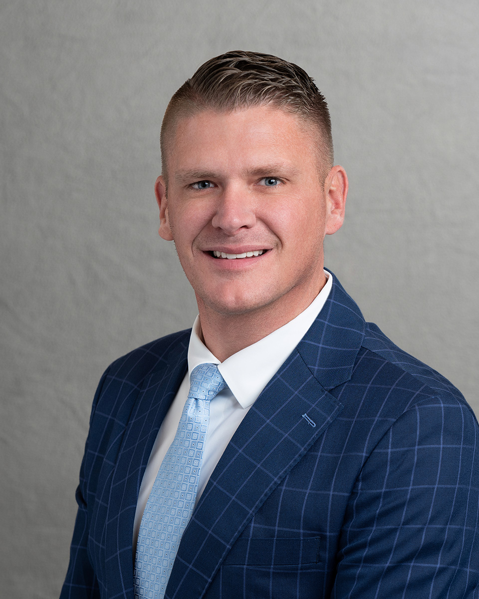 Portrait of Jason Thompson