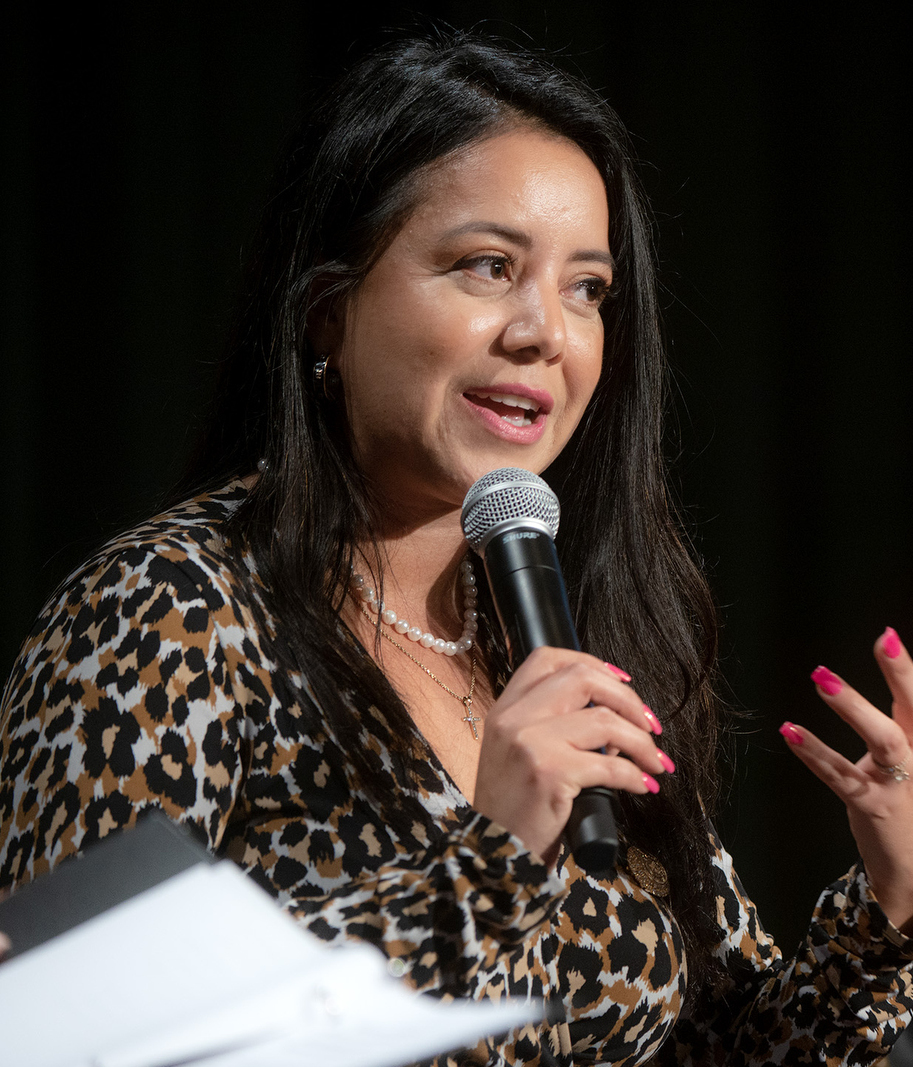 Portrait of Victoria Neave