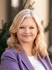 Portrait of Lisa Field