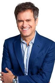 Portrait of Mark Gordon