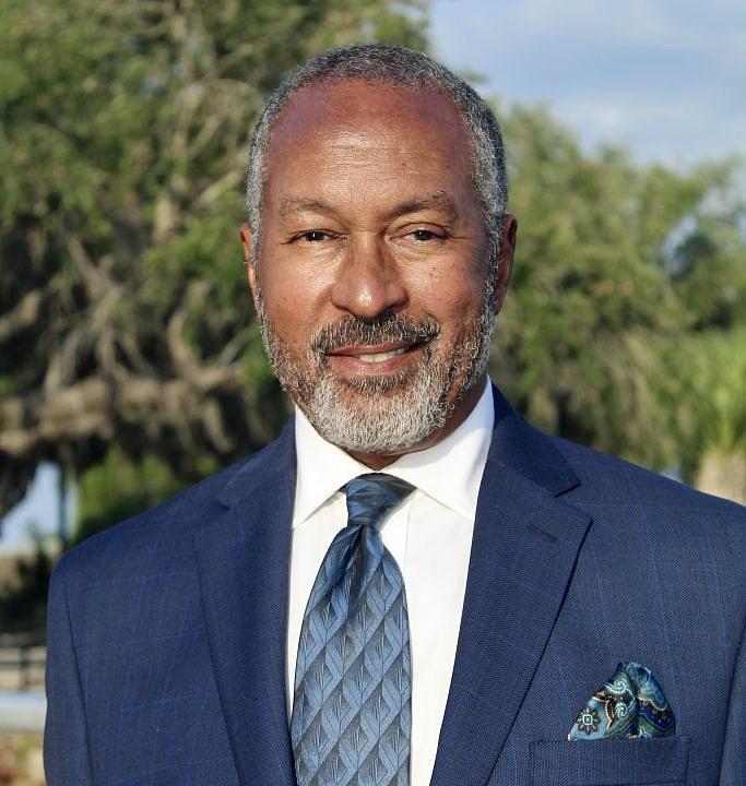 Portrait of Glenn Pearson