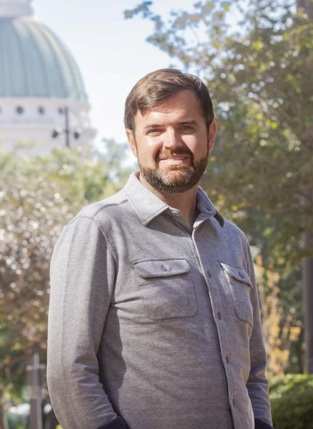 Portrait of Nick Vivio