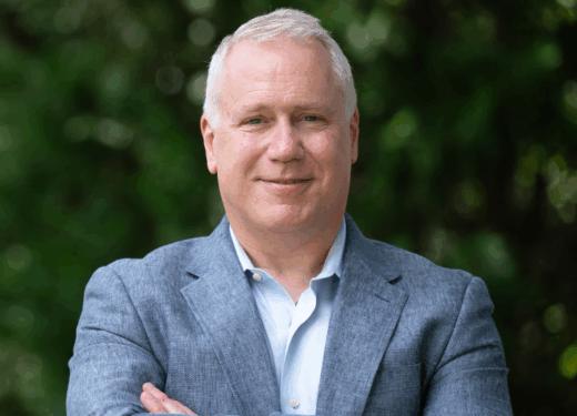 Portrait of Tracy Hunt