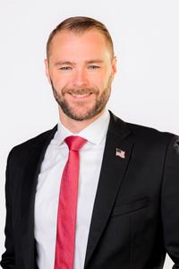 Portrait of Steven Dowell