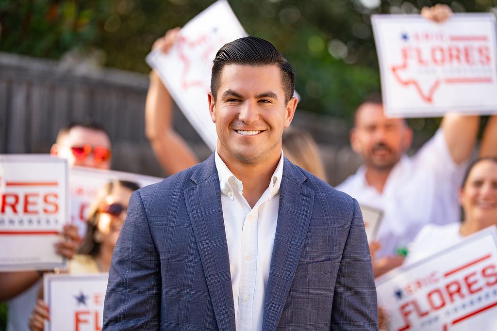 Portrait of Eric Flores