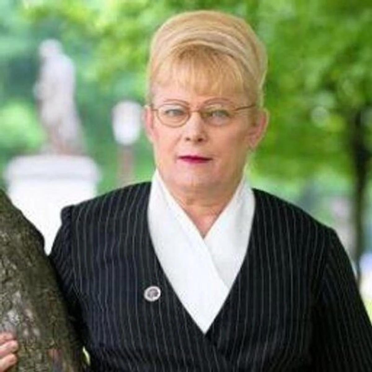 Melissa-Sue Robinson portrait