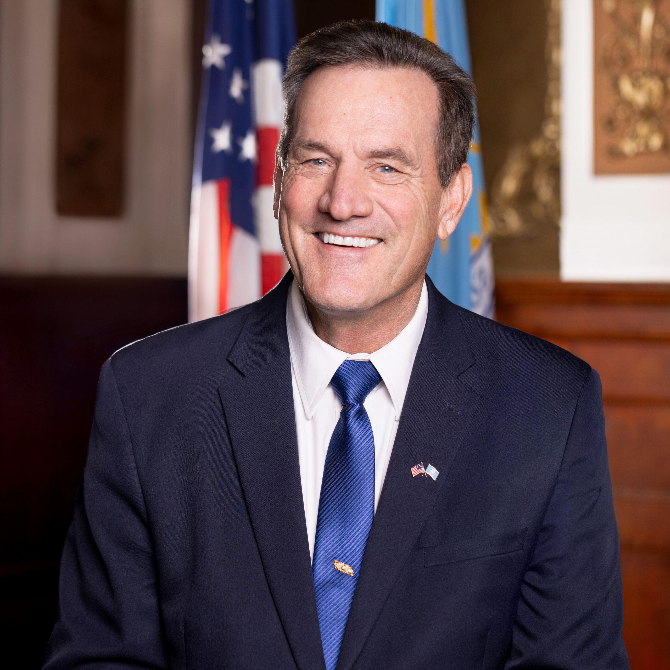Portrait of Larry Rhoden