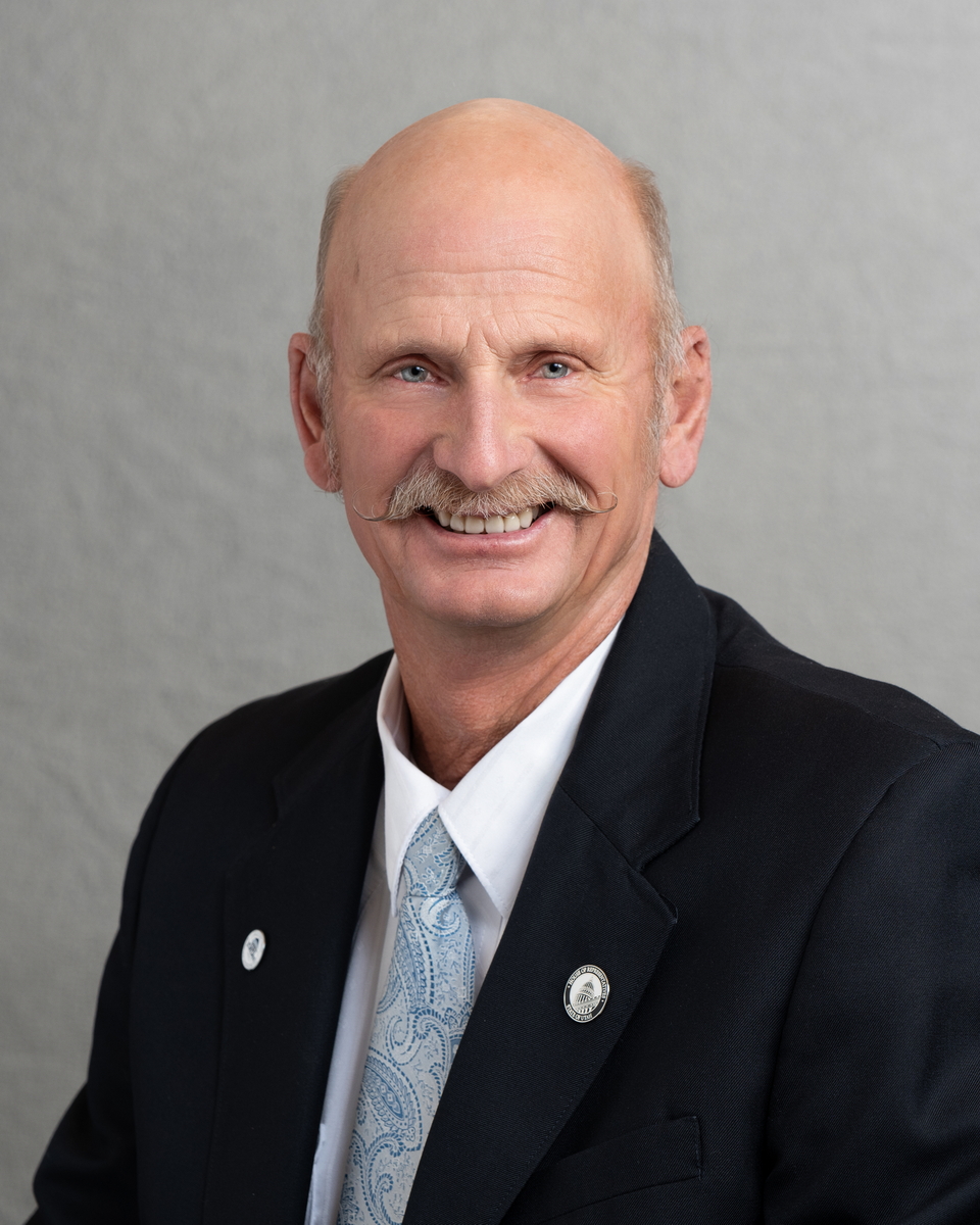 Portrait of Scott Chew