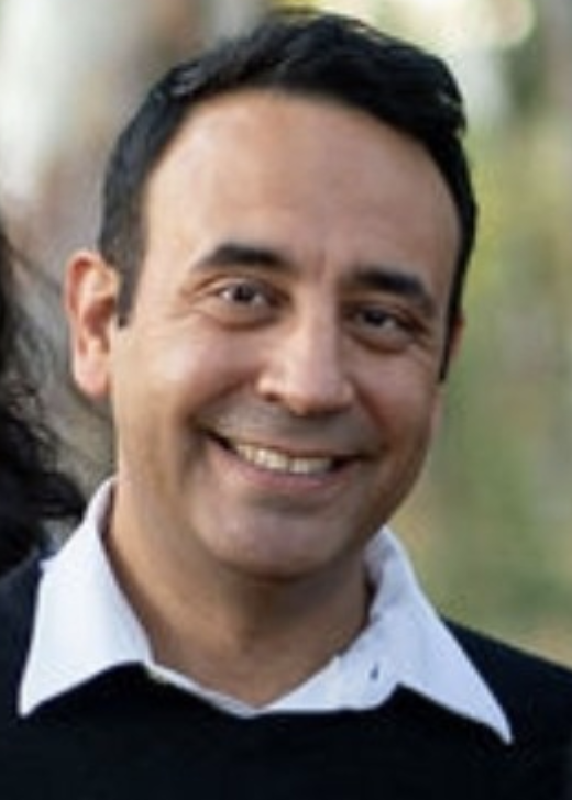 Portrait of Steve Manos