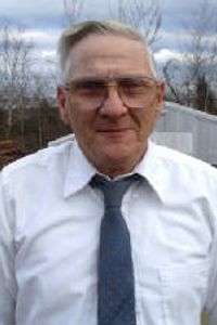 Portrait of Ray Bly