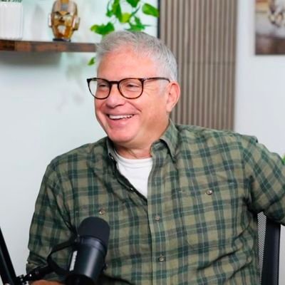 Portrait of Tim Bennett