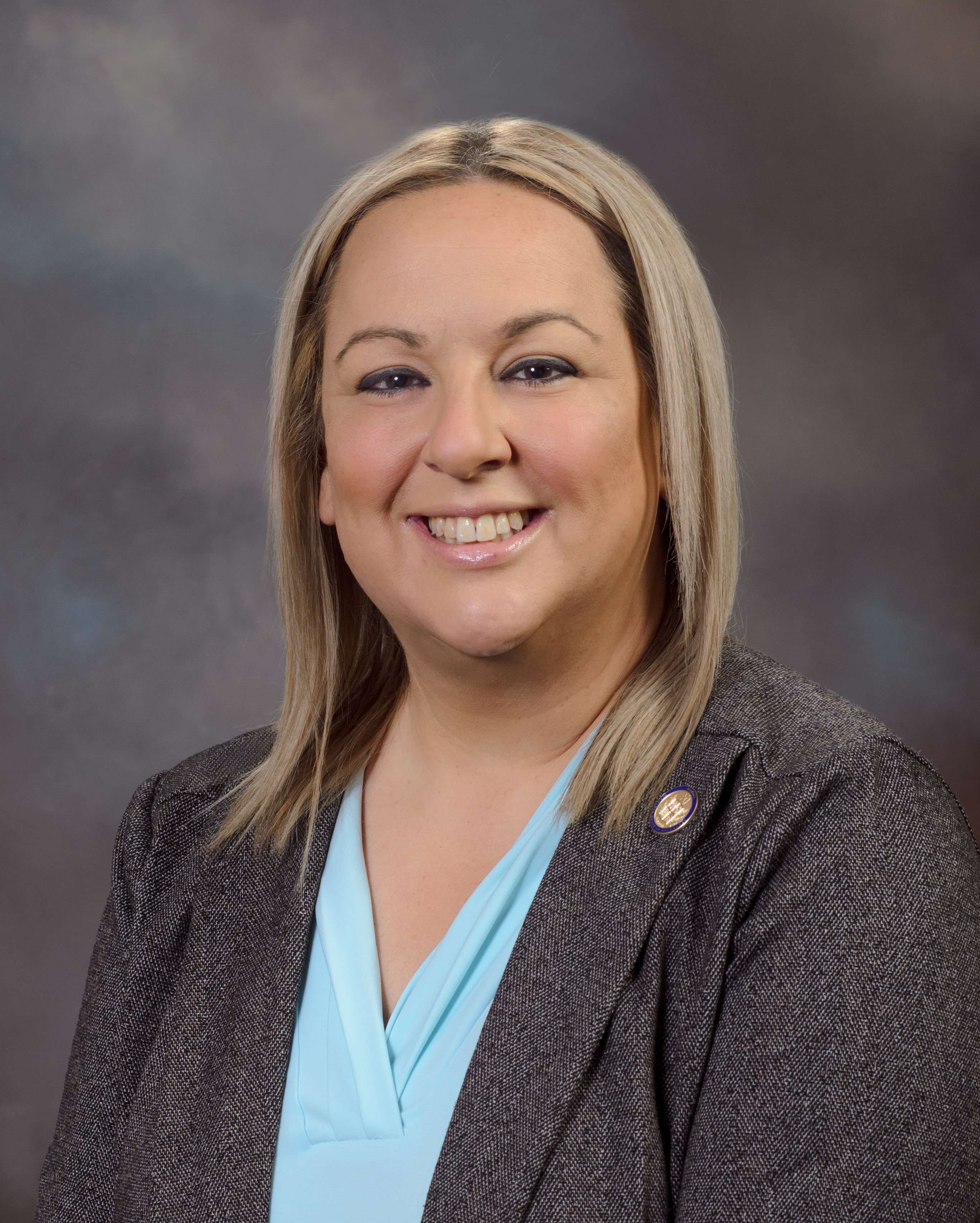 Portrait of Holly Seibold