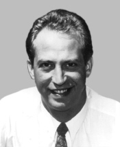 Portrait of Dan Frisa