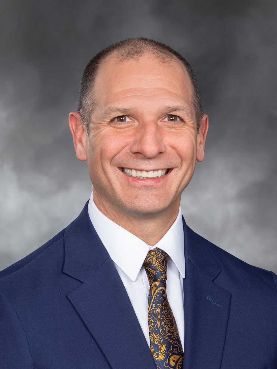 Portrait of Peter Abbarno