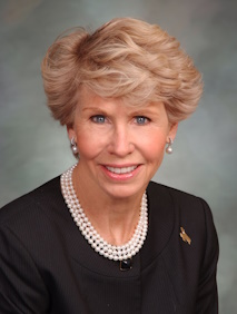 Portrait of Liz Storer