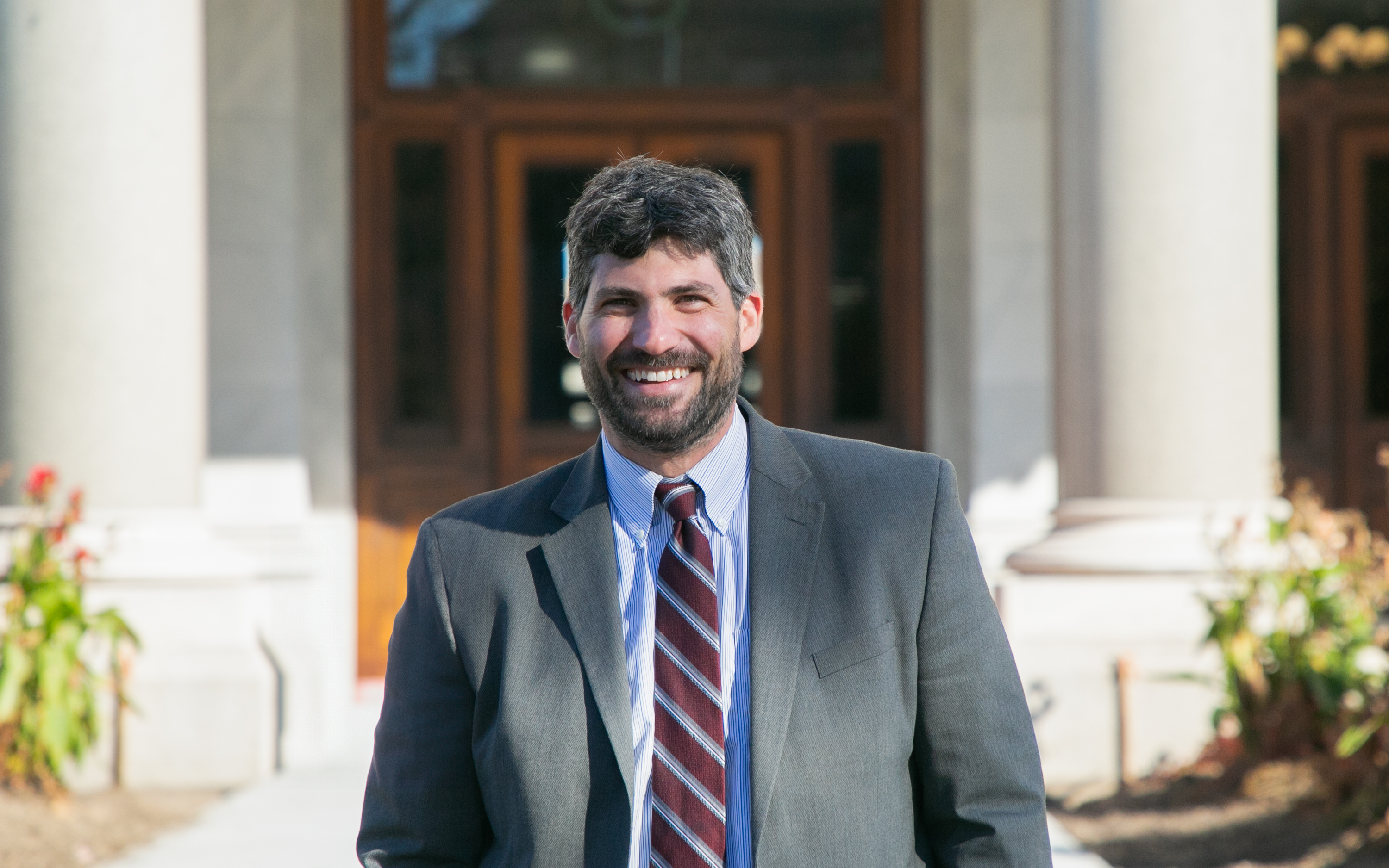 Portrait of Geoff Luxenberg