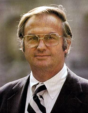 Lowell Weicker portrait