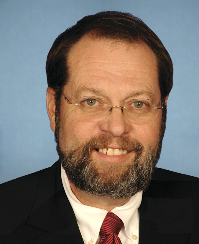 Portrait of Steve LaTourette