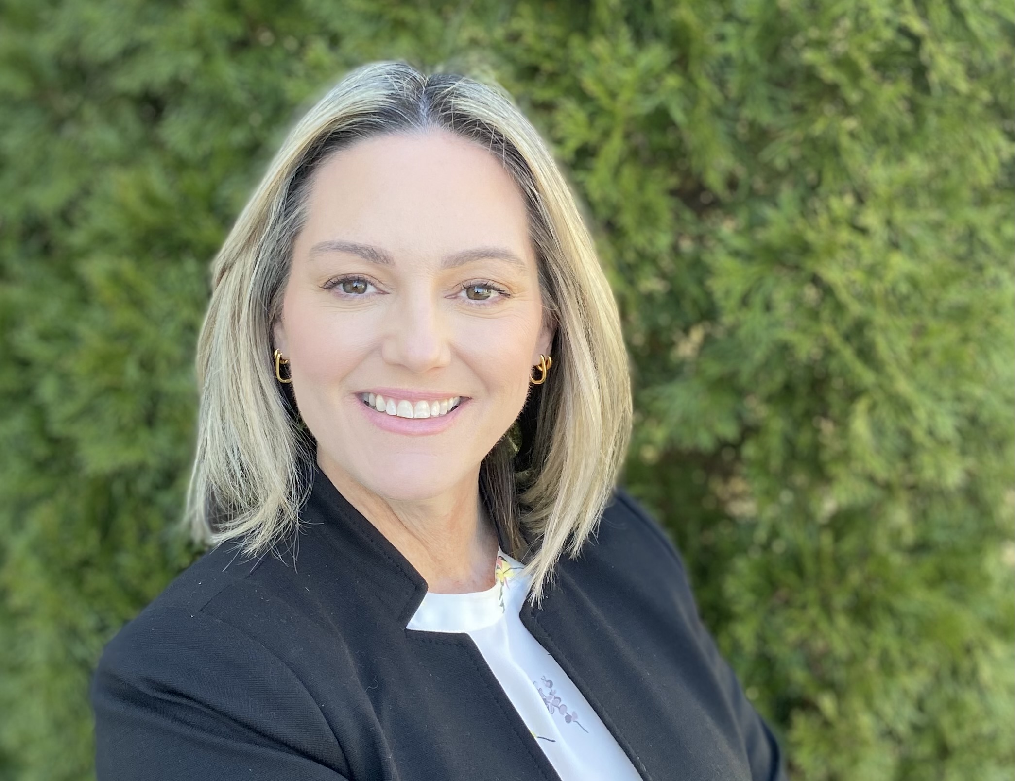 Portrait of Cyndie Romer