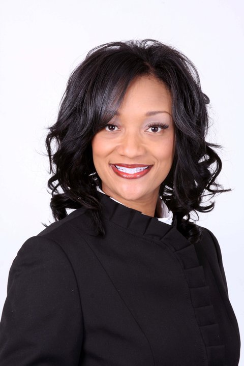 Portrait of Stacy Erwin Oakes